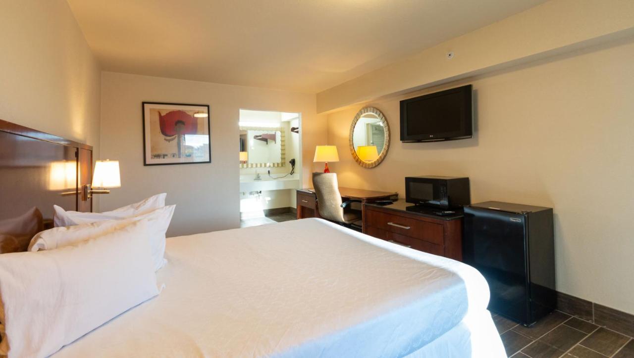 Magnuson Extended Stay And Suites Airport Hotel Ървинг Екстериор снимка